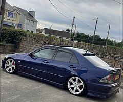 2004 Lexus IS 200 - Image 4/6