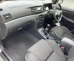 2006 Corolla only 2 owners - Image 9/10