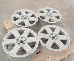 Rare!!! Genuine 18inch S4 Avus