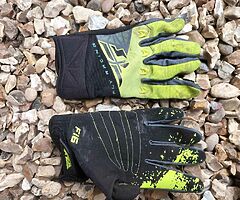 Motorcross Gear - Image 8/9