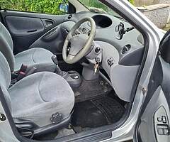 Toyota Yaris - Image 5/9