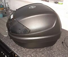 Givi v40nt tech monokey  40ltr motorcycle top box