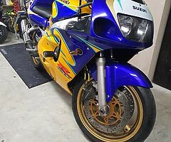 2000 Suzuki GSX-R