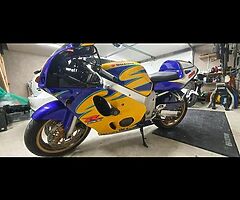 2000 Suzuki GSX-R