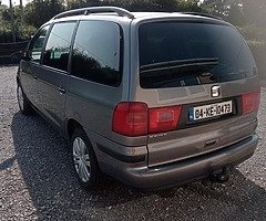 Seat Alhambra 1.9 - 130P.D.- 2004 red line