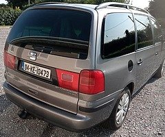 Seat Alhambra 1.9 - 130P.D.- 2004 red line - Image 9/9