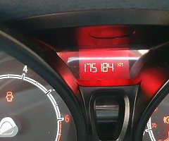 Ford fiesta - Image 4/10