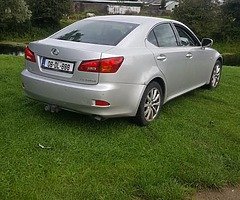Lexus 220 Is - Image 4/5