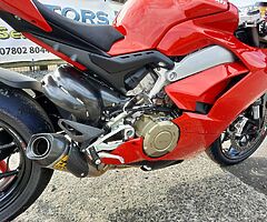 2018 Ducati Superbike - Image 4/8