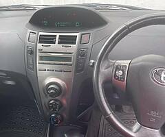 2009 Toyota Yaris 1.33 €200 Road Tax - Image 6/10