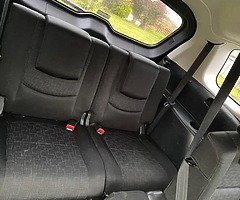Mazda 5 - Image 8/10