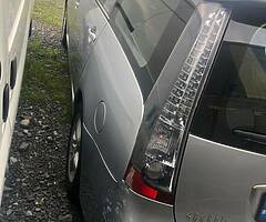 Mitsubishi grandis - Image 10/10