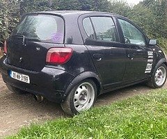 Toyota Yaris - Image 4/6