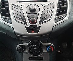 Ford Fiesta Edge - Image 9/9
