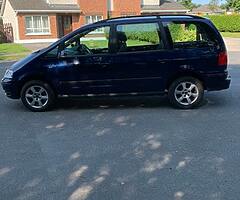 Volkswagen Sharan - Image 5/10