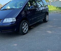 Volkswagen Sharan - Image 6/10