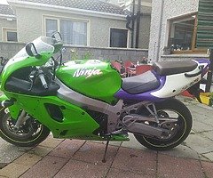 Kawasaki zx7r