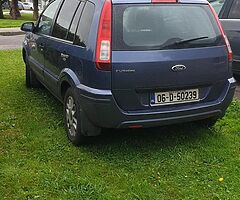 Ford Fusion 2
