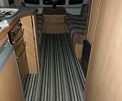 2004 - Image 7/10