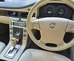 Volvo - Image 6/9