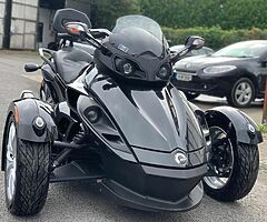 Can- am Spyder RSS 2014