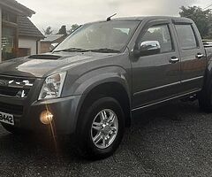 2011 Isuzu Rodeo - Image 9/10