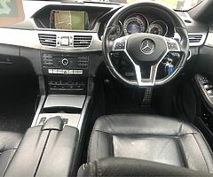 2016 Mercedes-Benz E-Class - Image 7/10