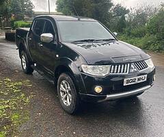 2012 Mitsubishi l200 warrior