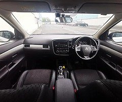 142 Mitsubishi Outlander 2.0 Hybrid Auto Plug in 133k miles - Image 6/10
