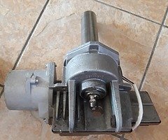 Power steering motor and steering wheel from 2007 fiat punto