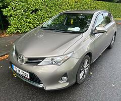 2015 Toyota Auris 1 owner Car .30 k mls only .NCT 7/2023!!!!Tax only 270e - Image 3/10