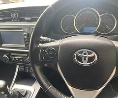 2015 Toyota Auris 1 owner Car .30 k mls only .NCT 7/2023!!!!Tax only 270e - Image 7/10
