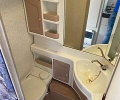 Hobby Elegance 4 Berth Caravan For Sale - Image 8/9