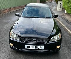 2001 Lexus IS 200 - Image 3/9