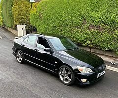 2001 Lexus IS 200 - Image 8/9