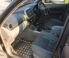 Toyota rav4 - Image 6/10
