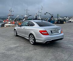 Mercedes Benz C220 - Image 4/10