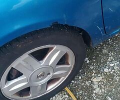04 clio