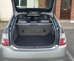 Toyota Prius hybrid - Image 6/10
