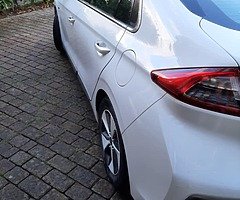 Hyundai Ioniq EV 5DR Auto