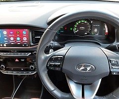 Hyundai Ioniq EV 5DR Auto - Image 4/10