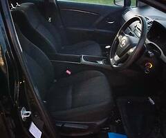 2009 TOYOTA AVENSIS D4D - Image 6/10