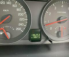 VOLVO S40 1.8 PETROL 5 SPEED - Image 10/10