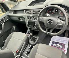 VW CADDY 2.0 TDI - Image 7/9