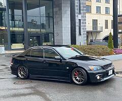 Toyota altezza - Image 8/10