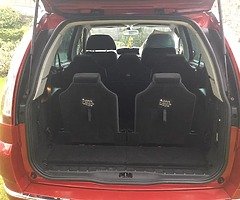 Citroen Grand C4 Picasso 1.6 HDI Exclusive -Automatic