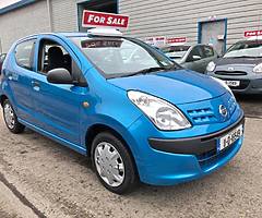 2011 Nissan pixo