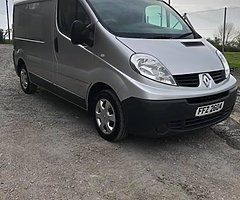 2011 Traffic Swb 95k psv 2020 build in sat nav take small P/x