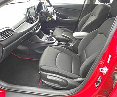 2017 Hyundai i30 - Image 10/10