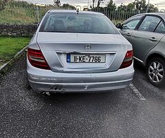 Mercedes benz c 220 - Image 5/8